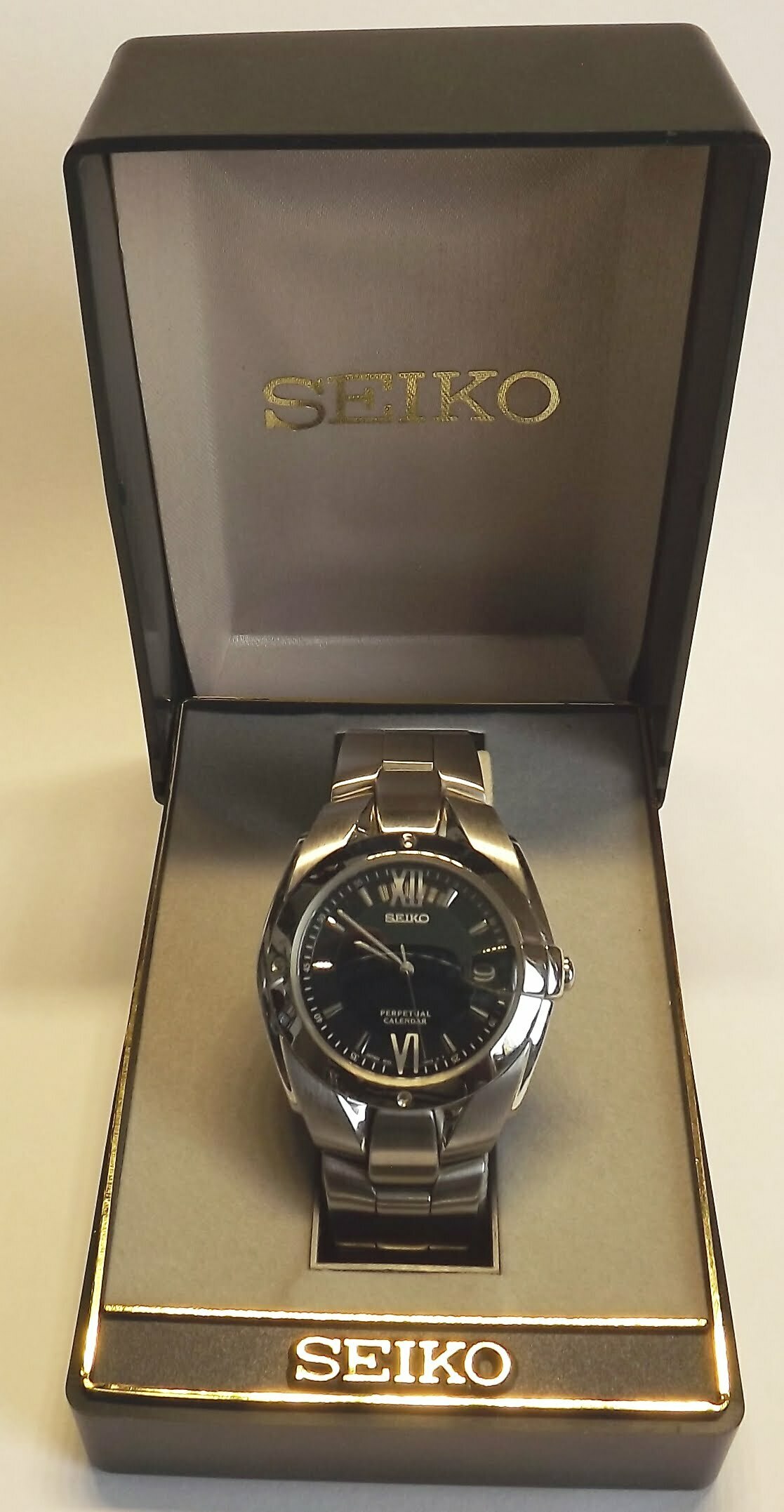 8F32 0010 Seiko Works